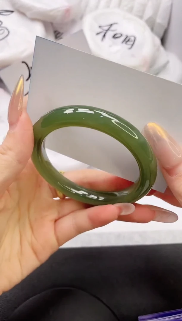 【闪购商品】和田玉手镯未镶嵌14K288-56