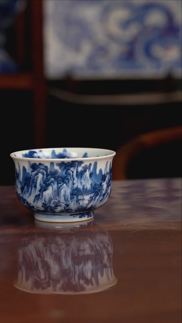 景琳藏青花山水主人杯
