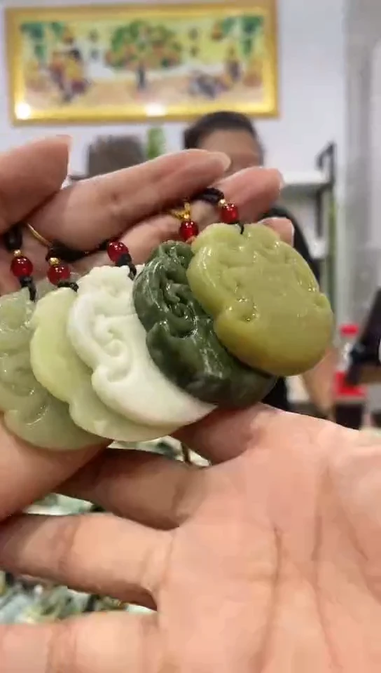 岫玉未镶嵌挂件  多样性发货其中发一件