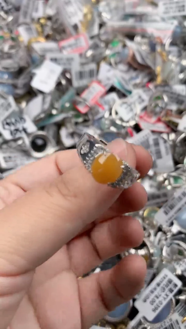 银S925镶嵌戒指翡翠999           8