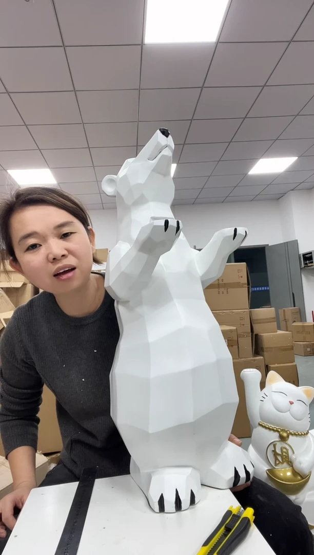 树脂北极熊白色落地摆件