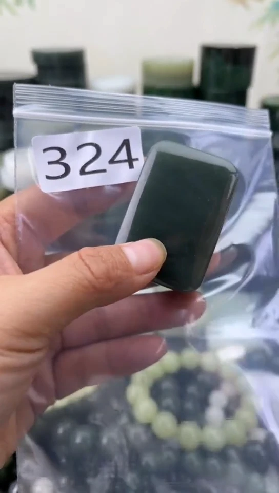 未镶嵌和田玉珠宝半成品牌子