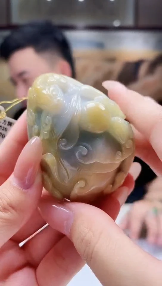 翡翠未镶嵌吊坠(不含链)118