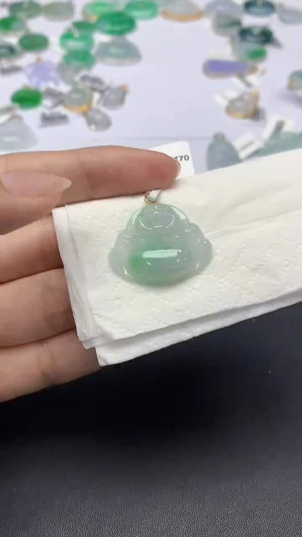 翡翠18K金镶嵌颈饰天然缅甸a货翡翠