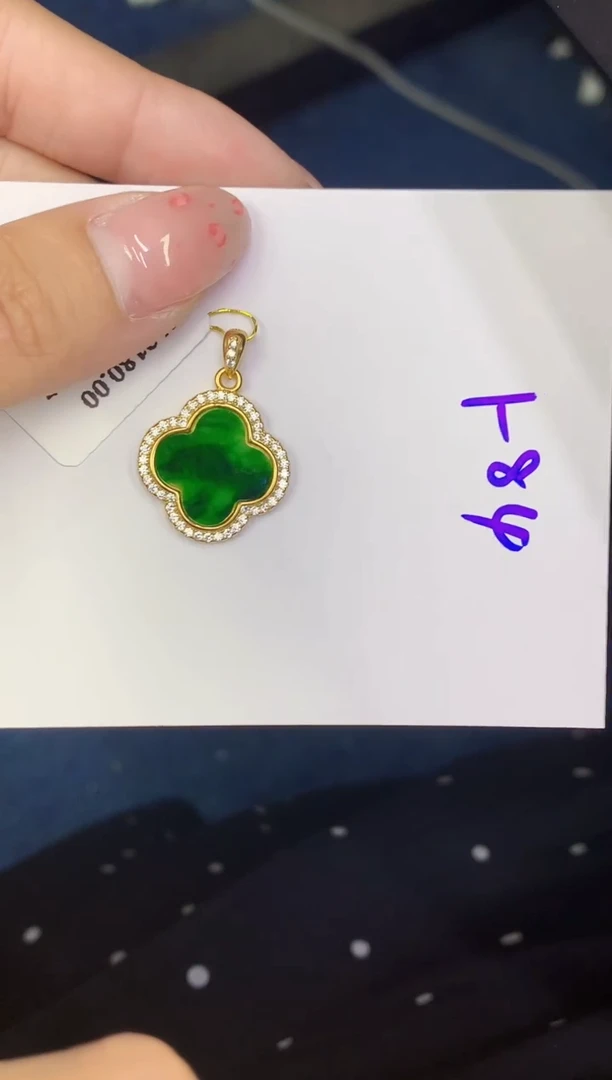 翡翠未镶嵌颈饰缅甸天然翡翠A货