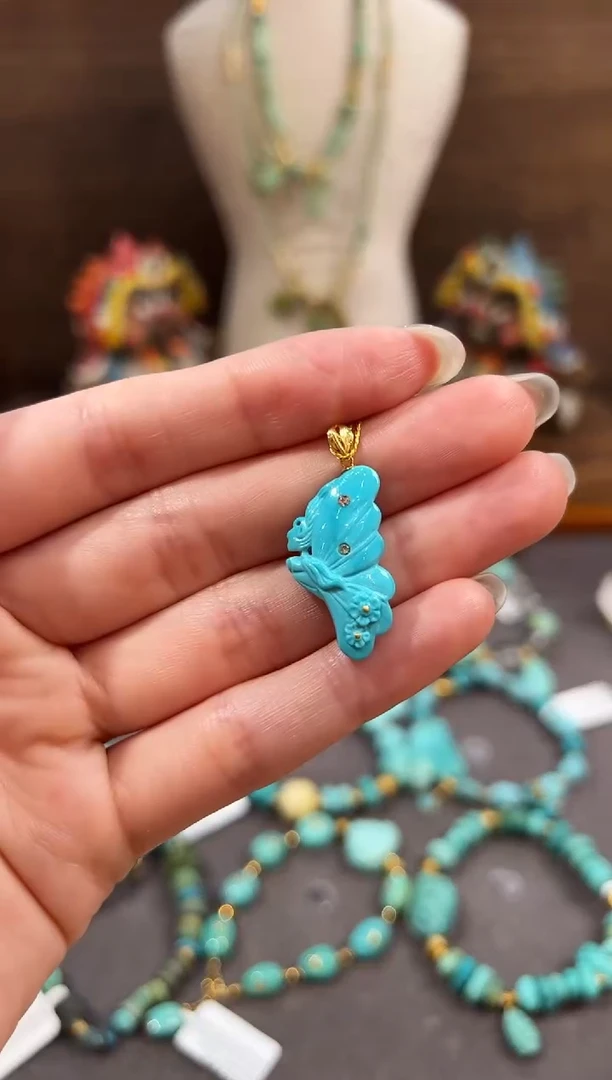 绿松石18K金镶嵌颈饰绿松石吊坠