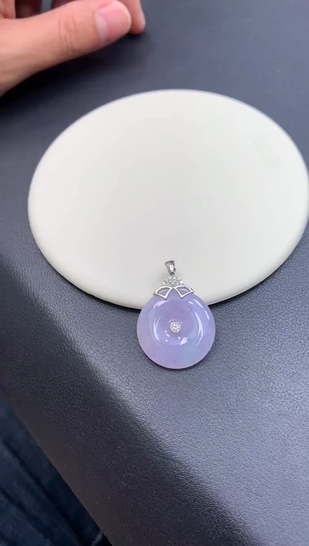 18K金镶嵌定制翡翠自营供应 48小时鉴赏期