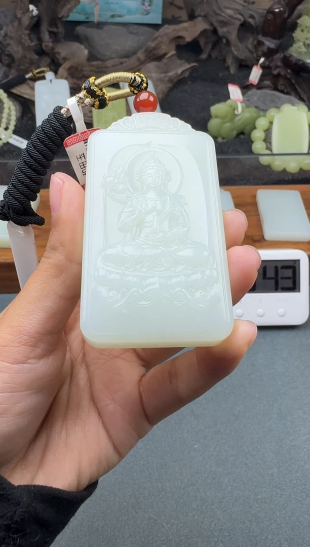 颈饰未镶嵌和田玉1