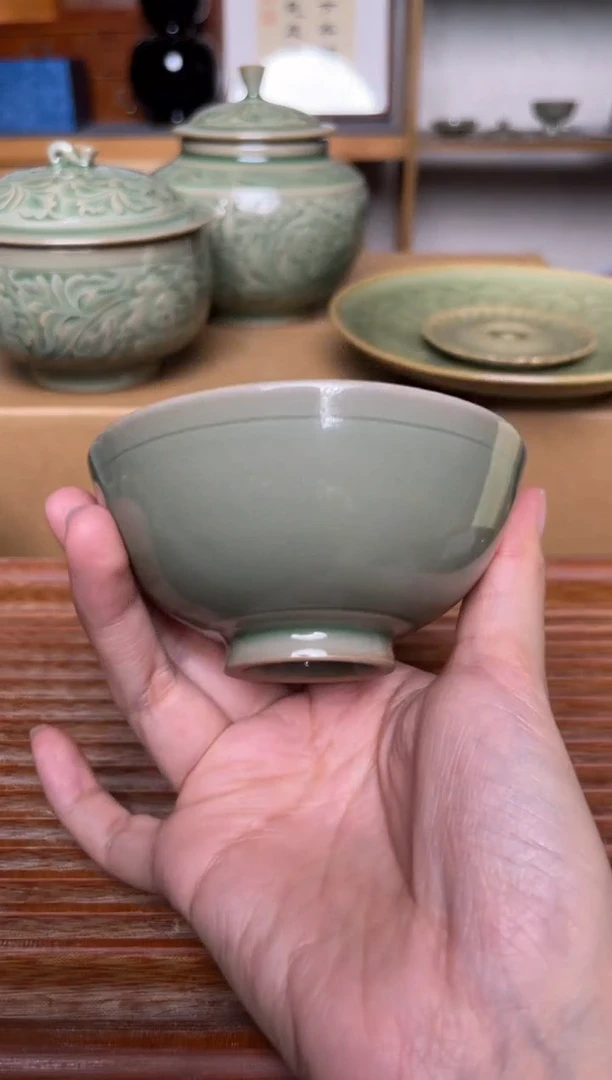 瓷器383纯手工秘色素面玉兰杯