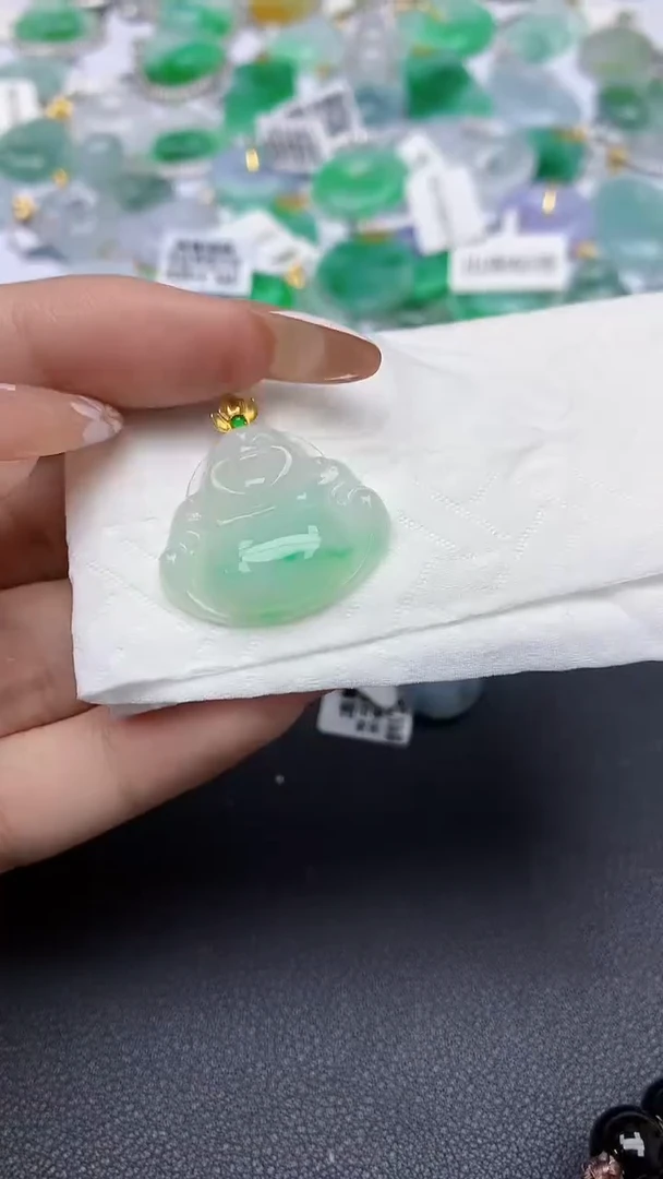 颈饰18K金镶嵌翡翠a货假一赔三支持复检百元上9元证书费自理