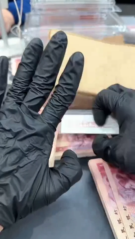 【闪购商品】801CR随号标。。。。。。。