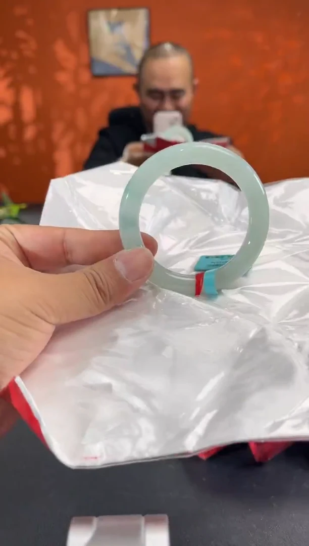 未镶嵌手镯翡翠6   51