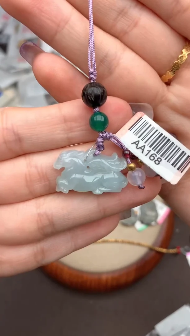 未镶嵌挂件翡翠一