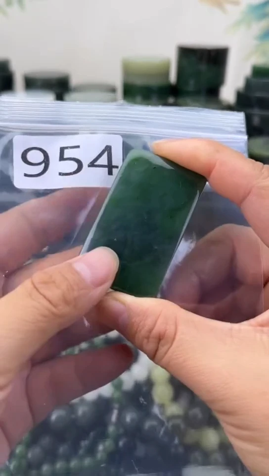 未镶嵌和田玉珠宝半成品牌子