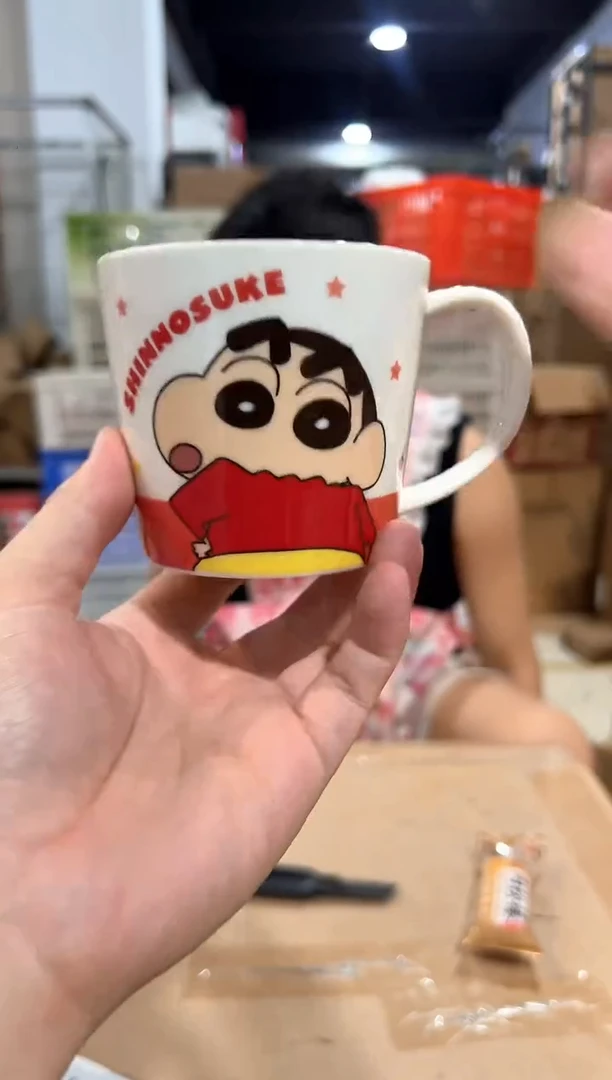 瓷片小新刻度杯