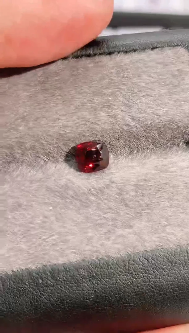 裸石尖晶石1.53-1220天然鸽血红尖晶石