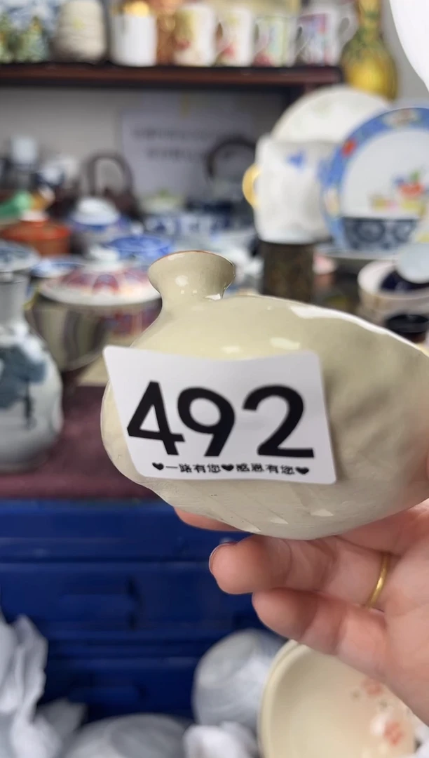 瓷片492...............