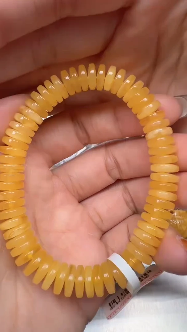 裸石琥珀未镶嵌如图