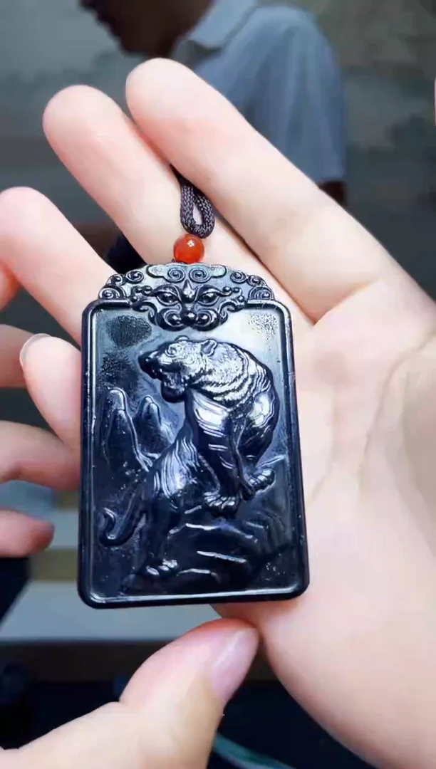 和田玉未镶嵌颈饰1