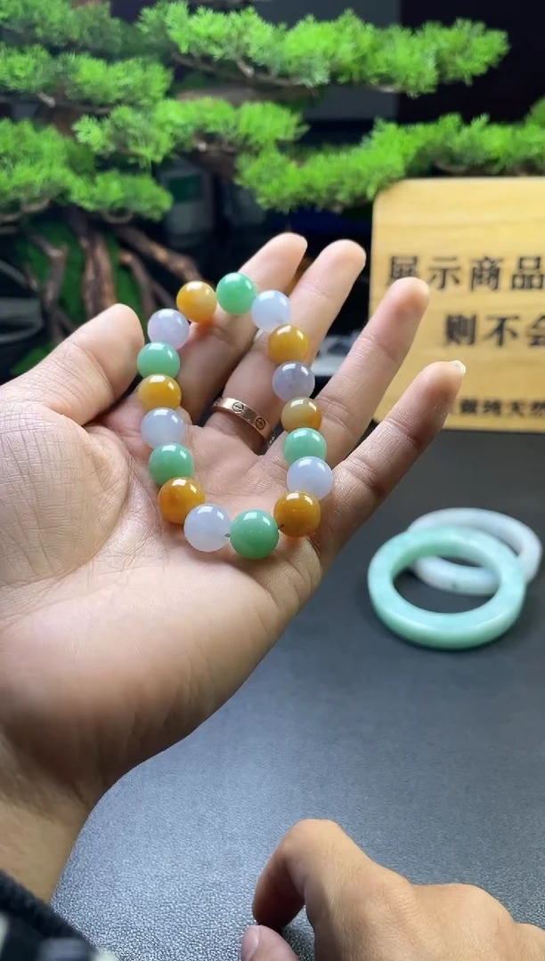 未镶嵌毛胚定制翡翠快*辉发一件