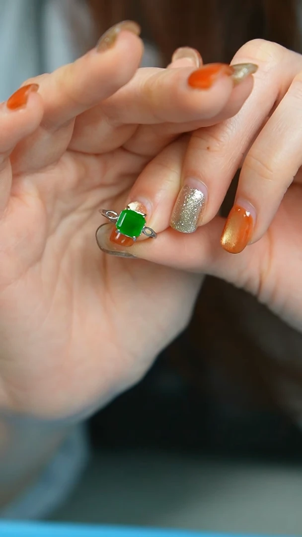 【闪购商品】翡翠挂件未镶嵌24-裸石/姿/1