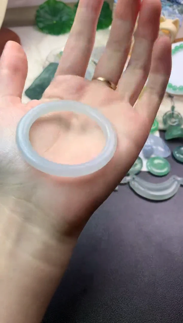 未镶嵌定制翡翠翡翠毛货