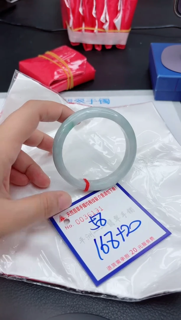 翡翠手镯未镶嵌1111111111111