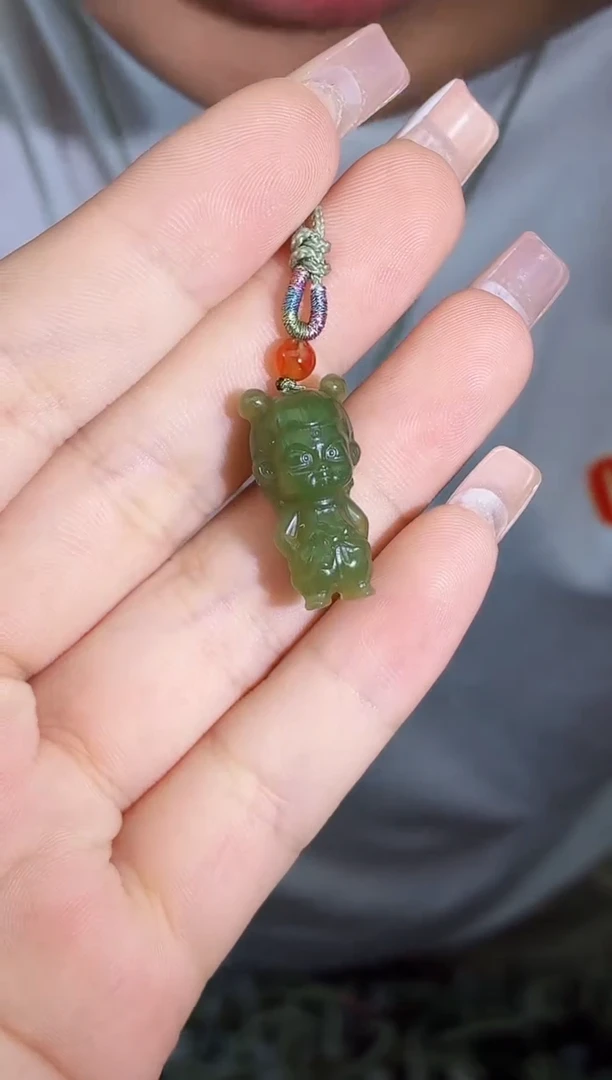 和田玉未镶嵌颈饰拍一发一