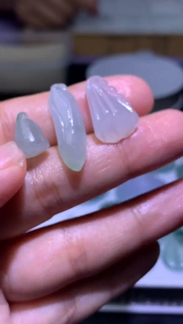 定制翡翠未镶嵌毛货