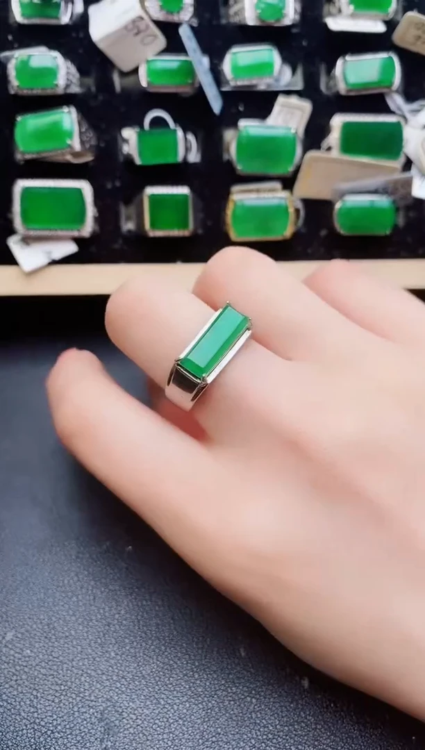 翡翠戒指银S925镶嵌50800