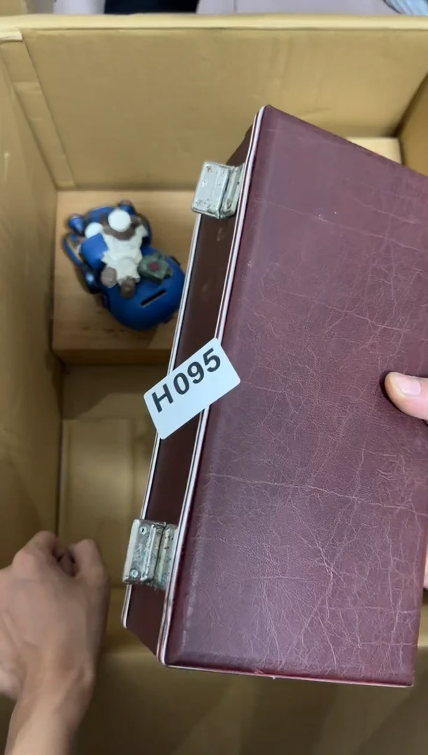 瓷片喃****天095 中古商品，谨慎购买