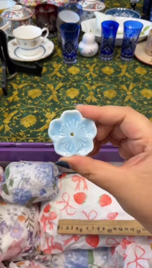 阿****?1447默认微瑕