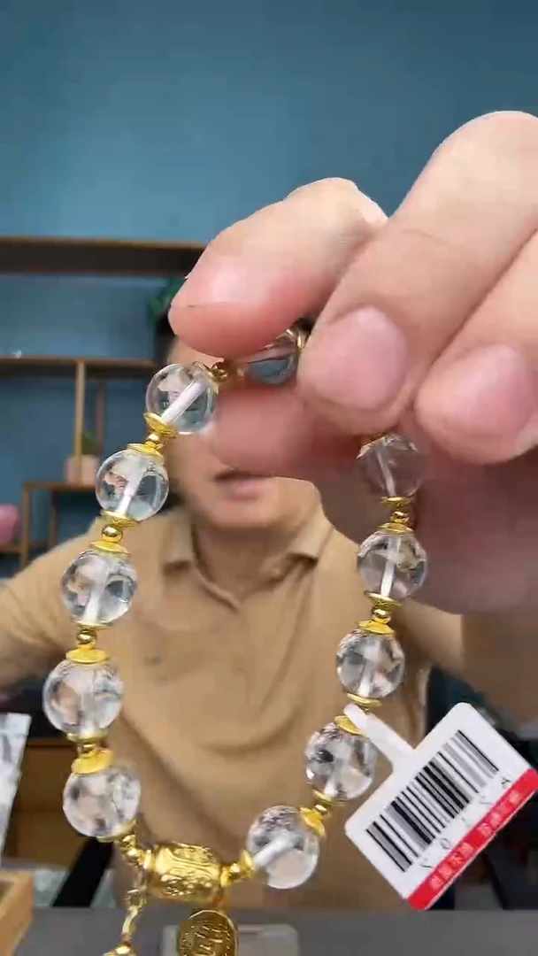 裸石琥珀未镶嵌（有瑕介意勿拍）
