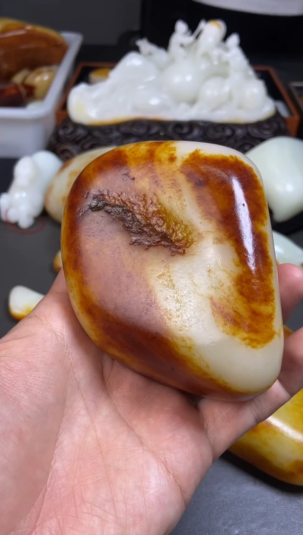 和田玉未镶嵌把件1