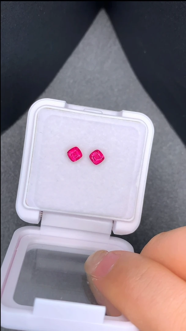 【闪购商品】碧玺无未镶嵌70分配对