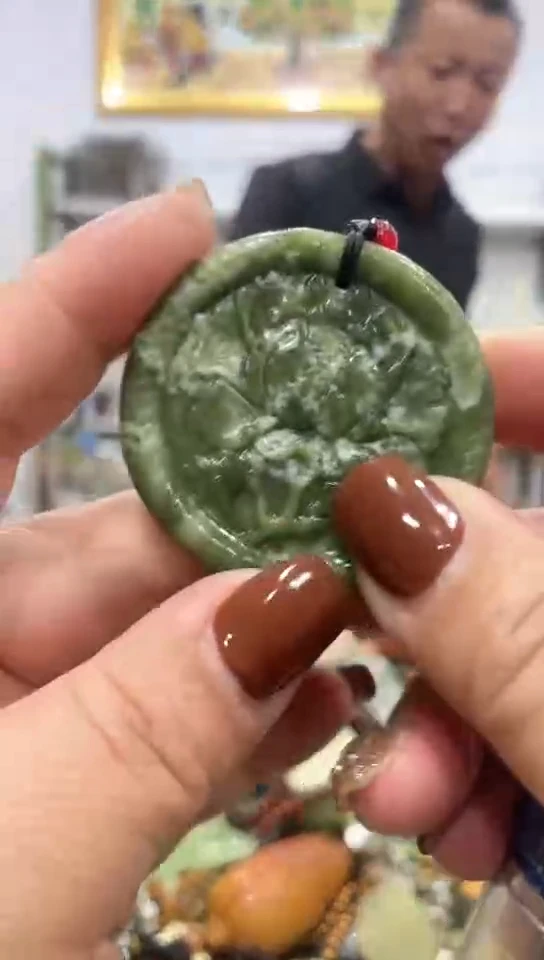 未镶嵌岫玉挂件