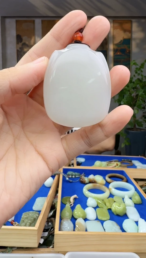 未镶嵌和田玉挂件拍一发一