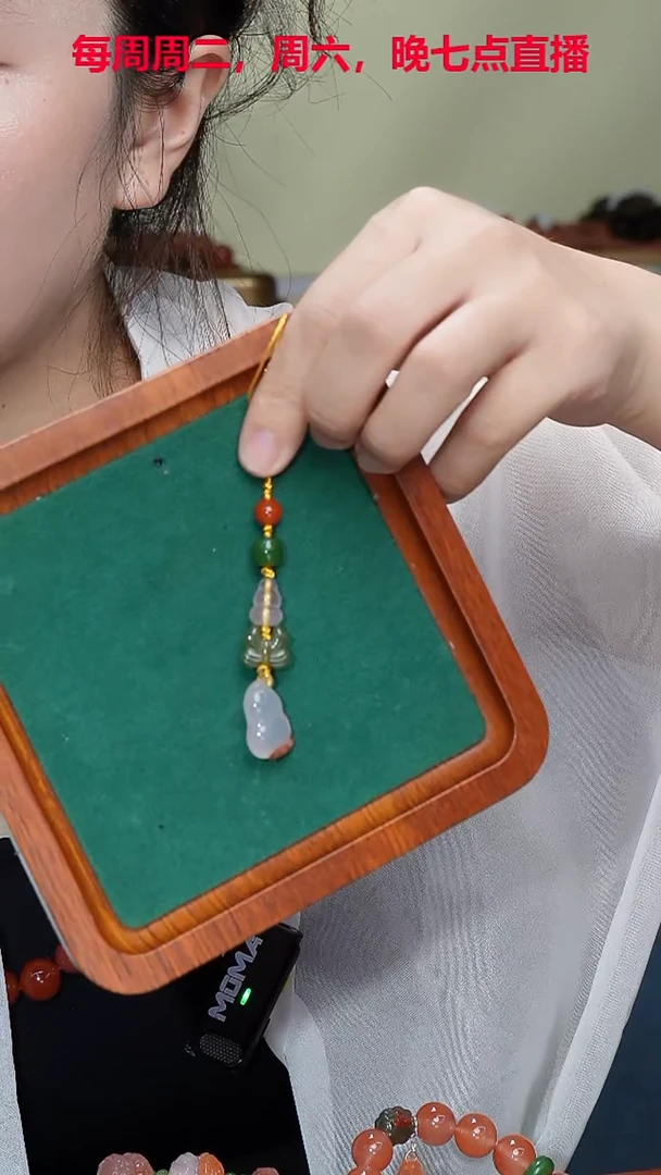 未镶嵌手机链南红玛瑙手机链