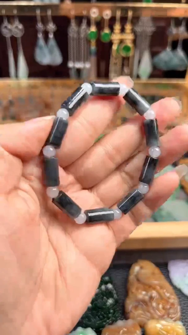 【闪购商品】翡翠挂件未镶嵌翡翠