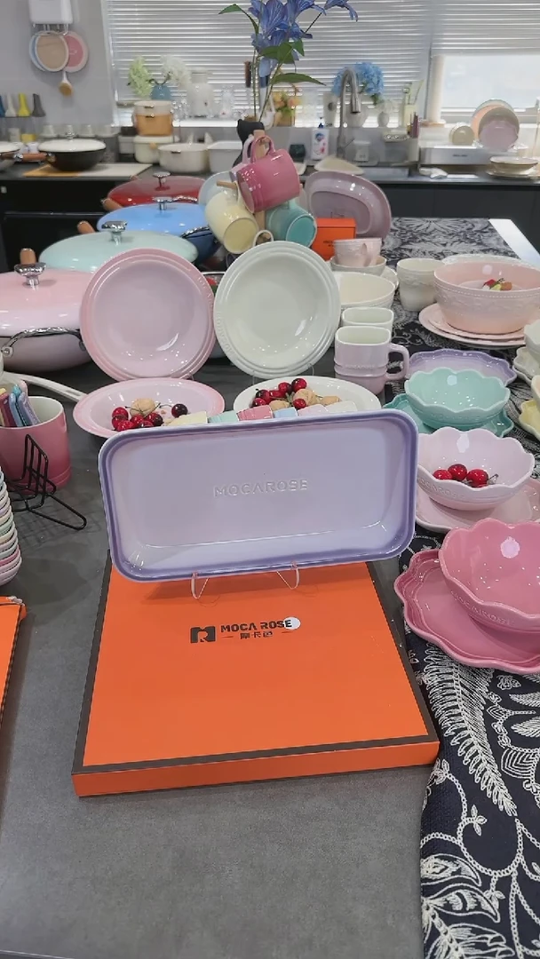 【闪购商品】瓷炻彩鱼盘28cm-香芋紫