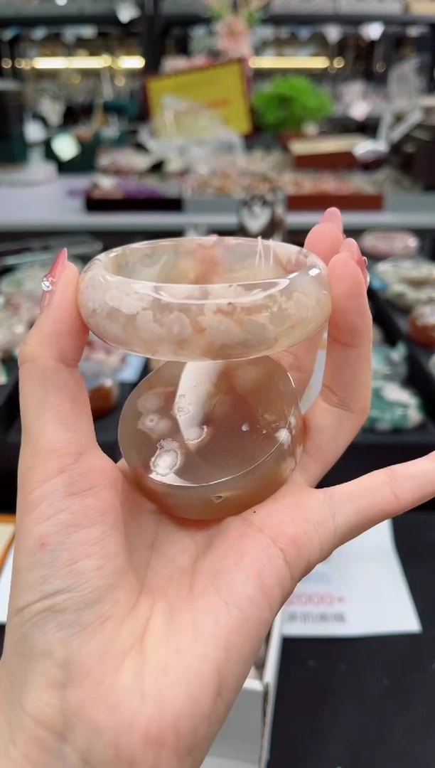 【闪购商品】石英质玉手镯未镶嵌57圈口（赠品镯心）1570142