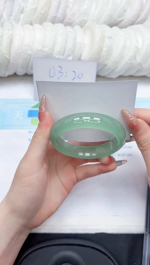 石英质玉手镯未镶嵌9-54