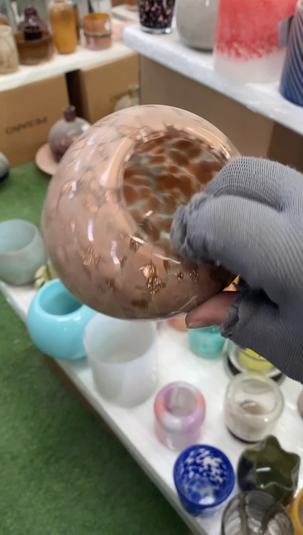 【闪购商品】玻璃114 M1