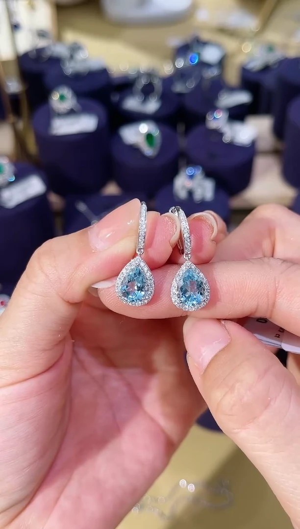 【闪购商品】海蓝宝石耳饰18K金镶嵌海蓝宝耳扣