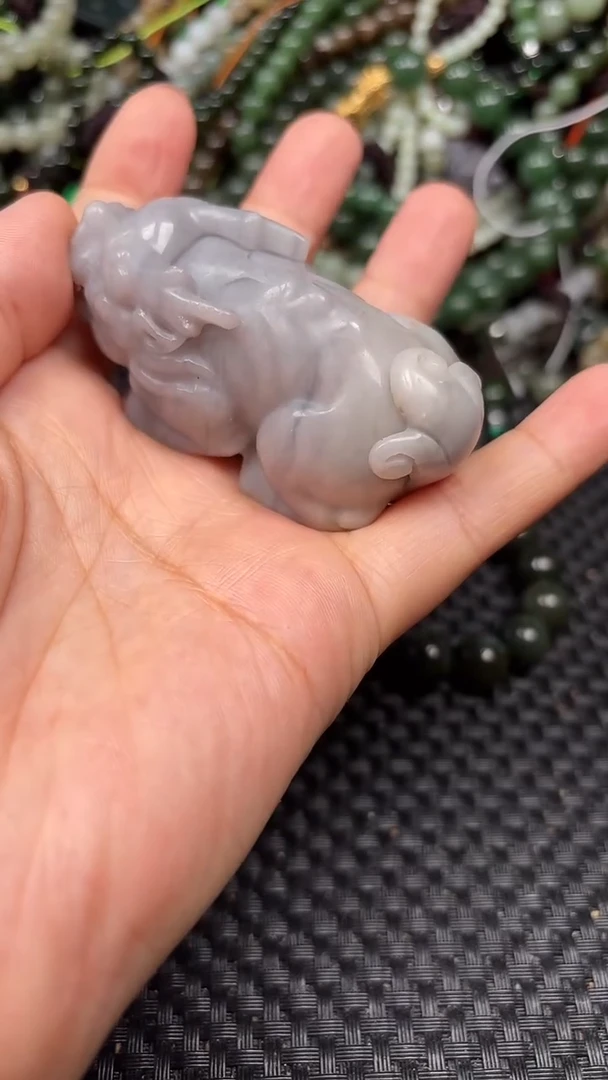 和田玉未镶嵌颈饰1