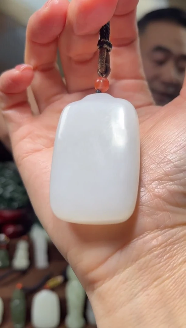 颈饰未镶嵌和田玉·