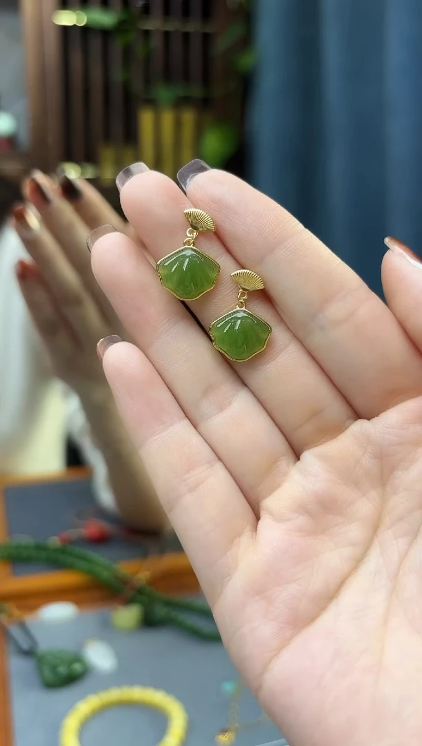 银S925镶嵌和田玉耳饰S925银碧玉耳钉LXY