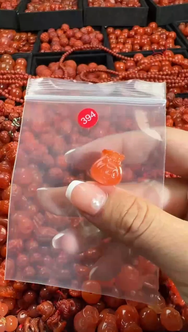 颈饰未镶嵌南红玛瑙2