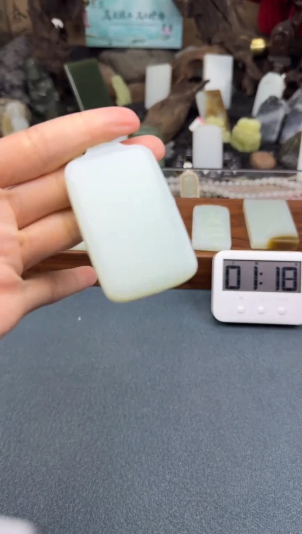 【闪购商品】和田玉颈饰未镶嵌开心