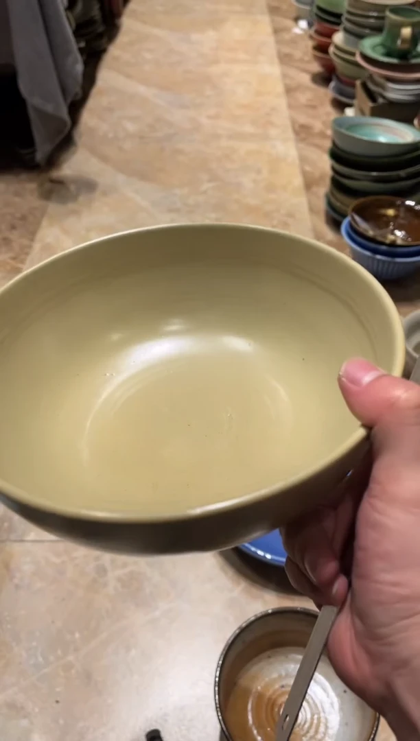 【闪购商品】瓷片369 微瑕黄色汤盆1个